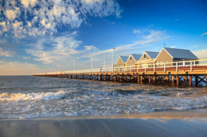 API Busselton Seaside Escape Apartments, Busselton